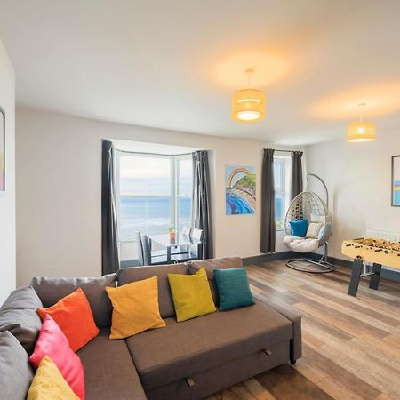 Seafront Apartment With Balcony, Parking And Sea Views 애버리스트위스 외부 사진