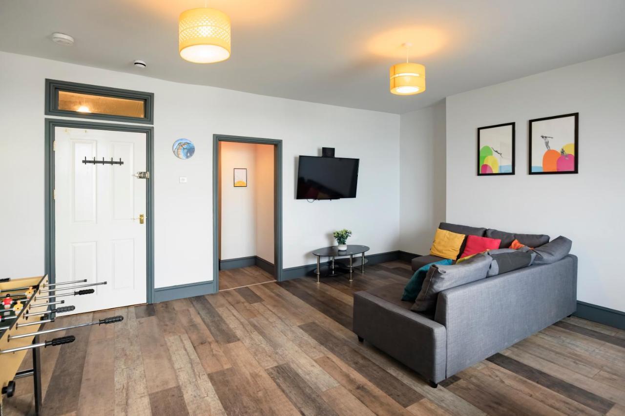 Seafront Apartment With Balcony, Parking And Sea Views 애버리스트위스 외부 사진